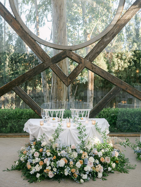 Soft wedding florals at Calamingos Ranch